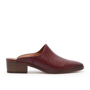 NEW Zodiac Quartz Croc Embossed Leather Mule Wine